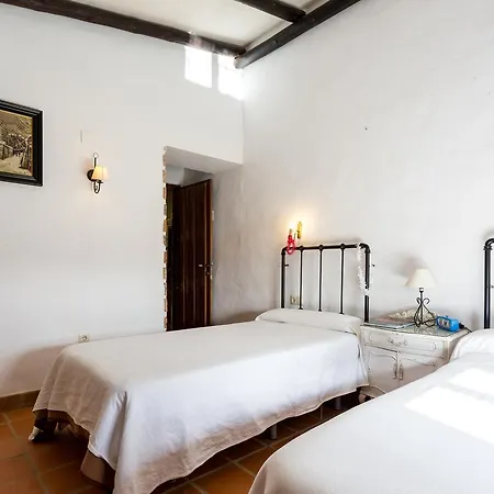 Rural - Las Ciguenas Hôtel économe