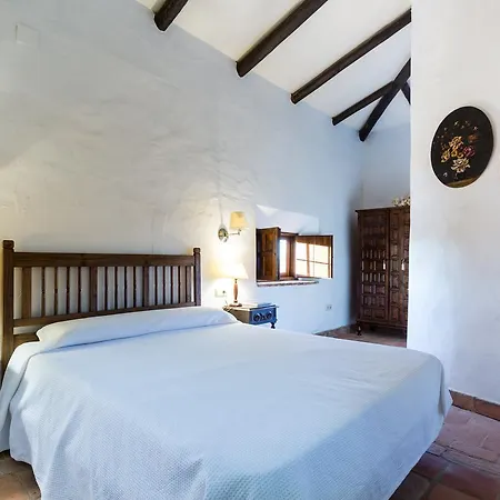 Hotel económico Rural - Las Ciguenas