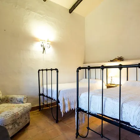 Hotel económico Rural - Las Ciguenas Badajós