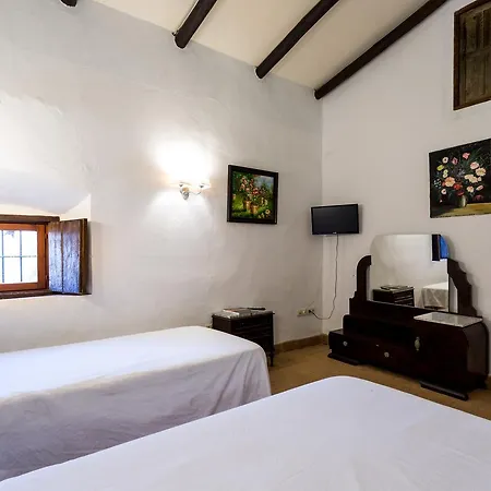 Rural - Las Ciguenas Hotel económico *