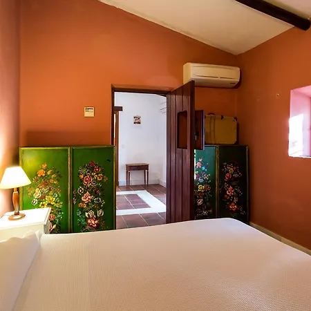 Hotel económico Rural - Las Ciguenas Badajós